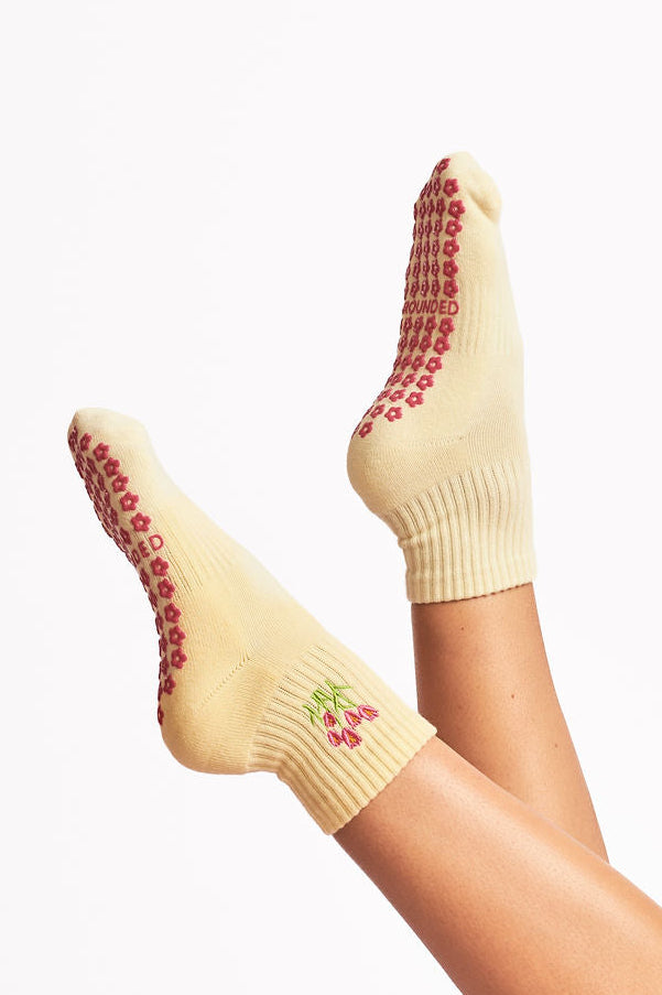 Cropped Crew Grip Socks